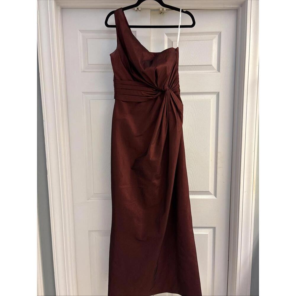 Cameron Blake Burgundy One Shoulder Ruched Taffeta Sleeveless Dress. Size 10